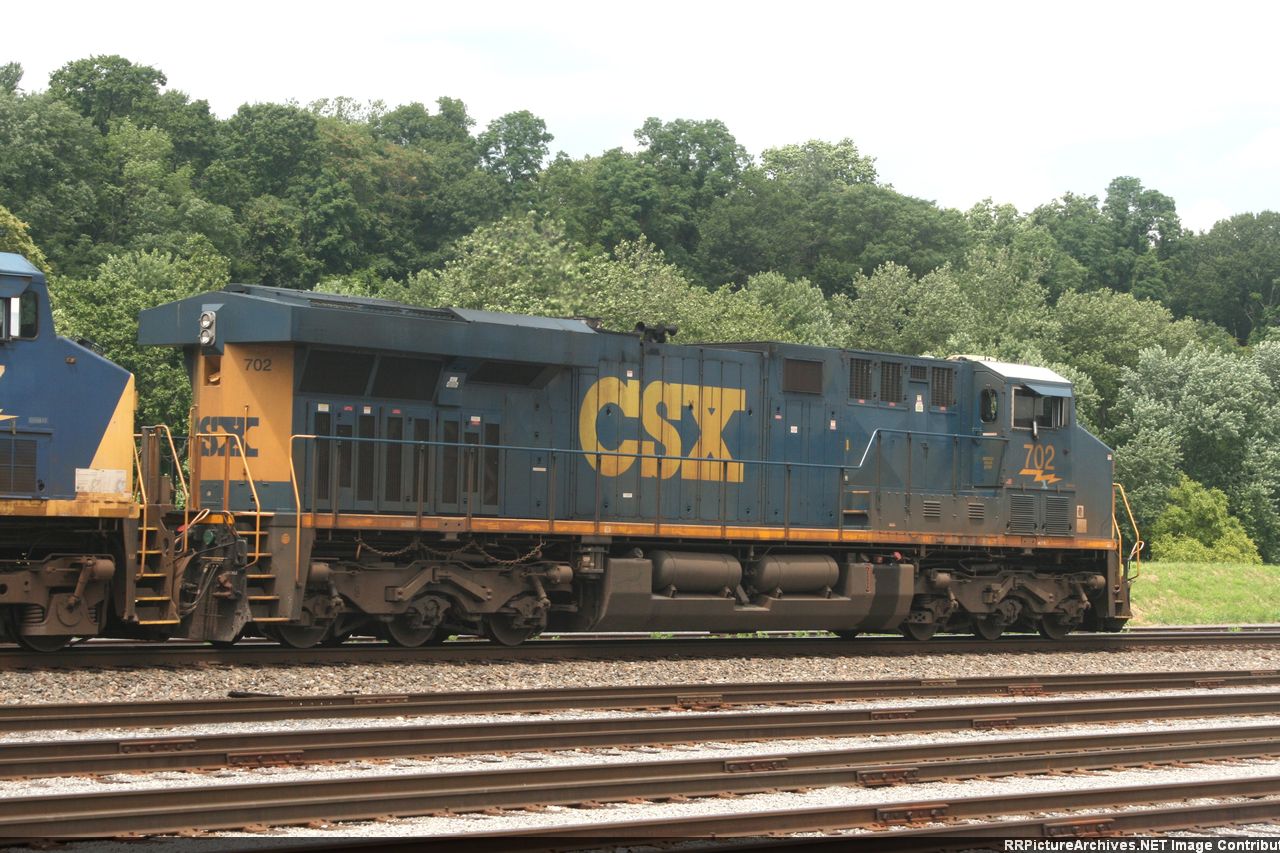 CSX 702